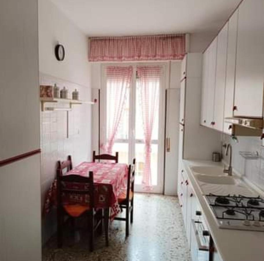 Appartamento Loano Climatizzato Mt 650 Dal Mare Ngoại thất bức ảnh